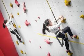 本场首次射门即进球！彭啸精彩凌空爆射破门，U23国足1-0澳大利亚